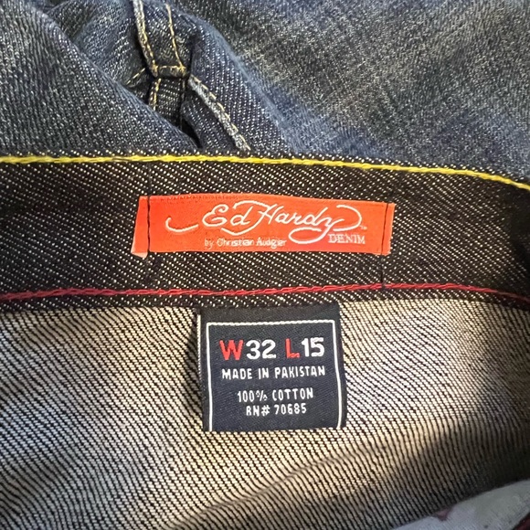 Men’s NWT Ed Hardy Long Denim Shorts - Picture 8 of 9